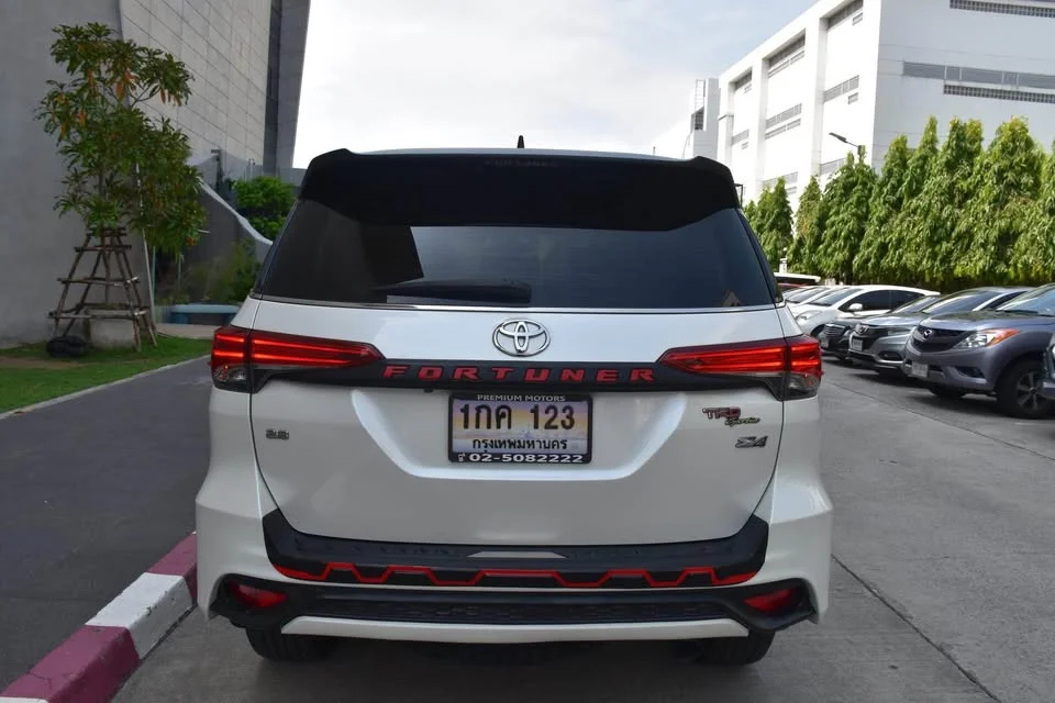 2019 Toyota Fortuner II 3