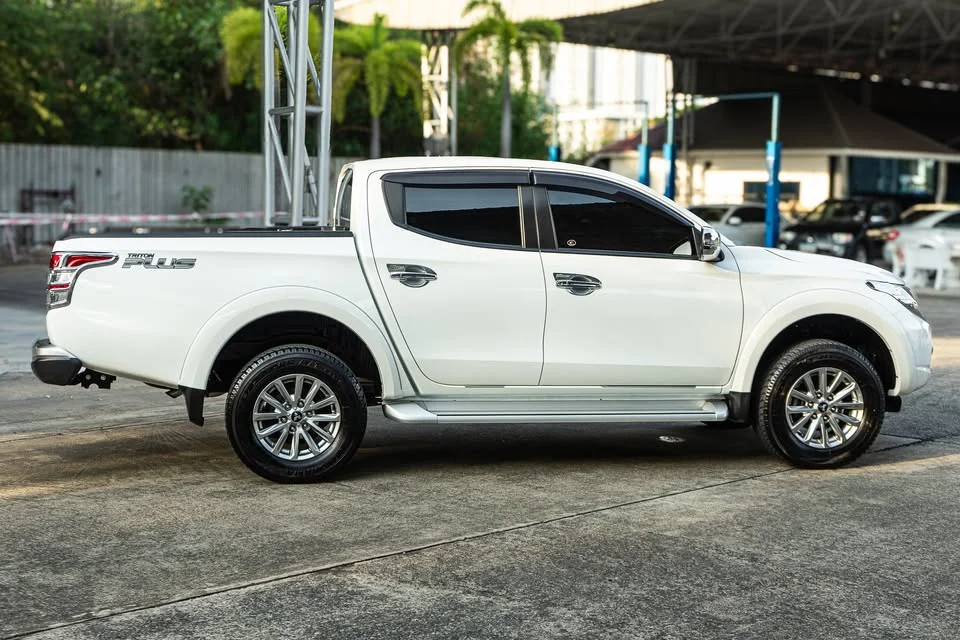 2018 Mitsubishi Triton V 3