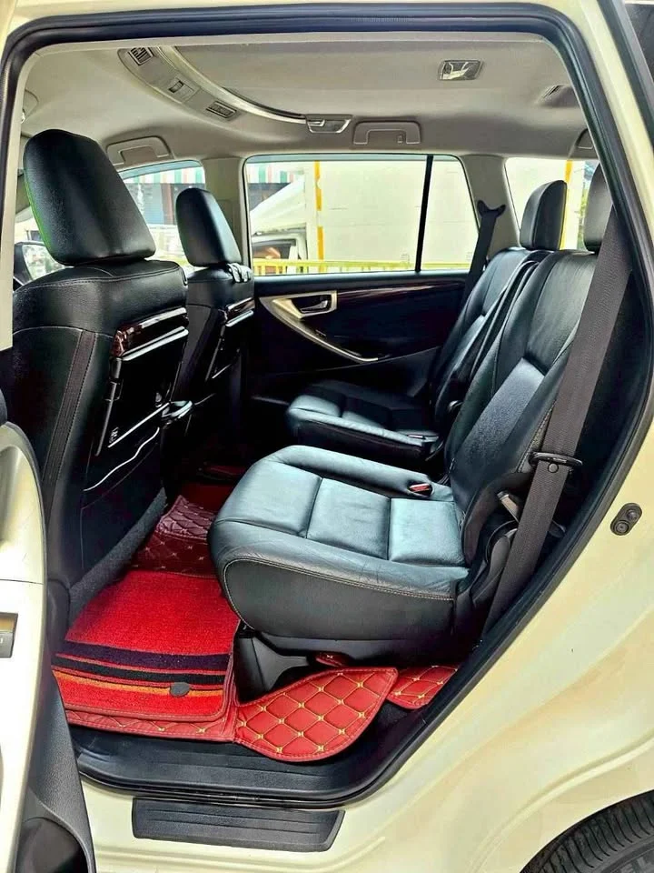 2017 Toyota Innova II 3