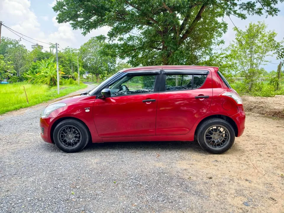 2016 Suzuki Swift II 2