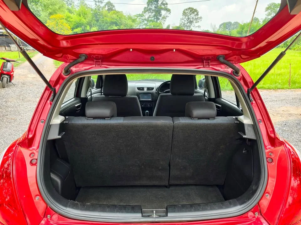 2016 Suzuki Swift II 3