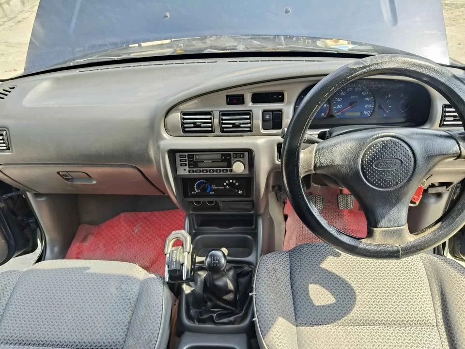 2002 Mazda 2500 Fighter V 3