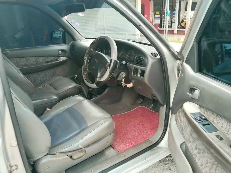 2001 Mazda 2500 Fighter V 3