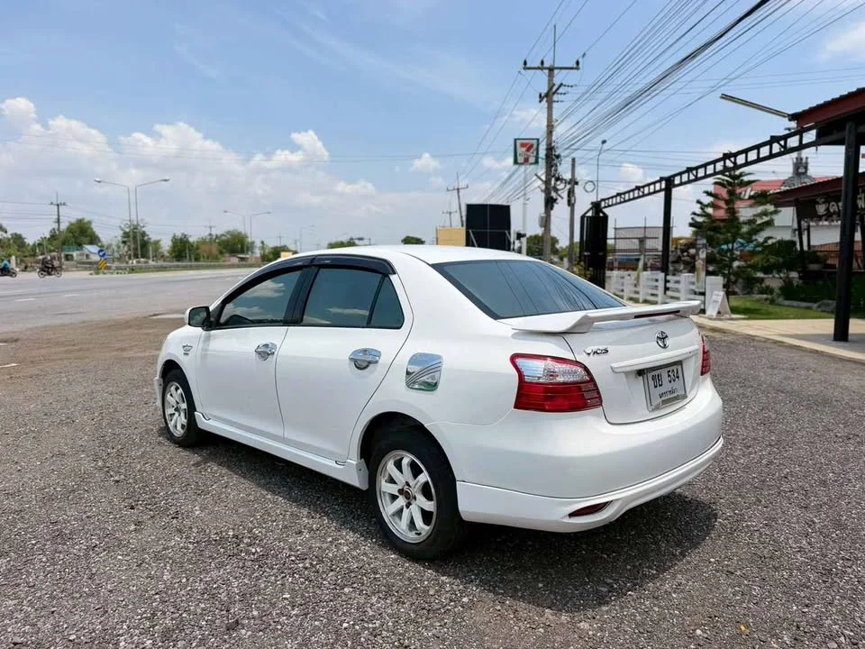 2010 Toyota Vios II 2