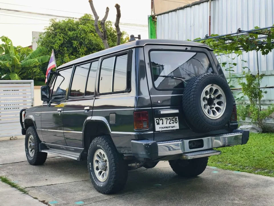 1991 Mitsubishi Pajero I 2