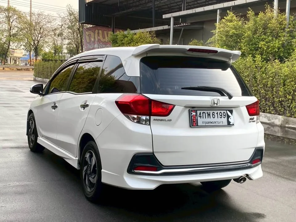 2015 Honda Mobilio II 3