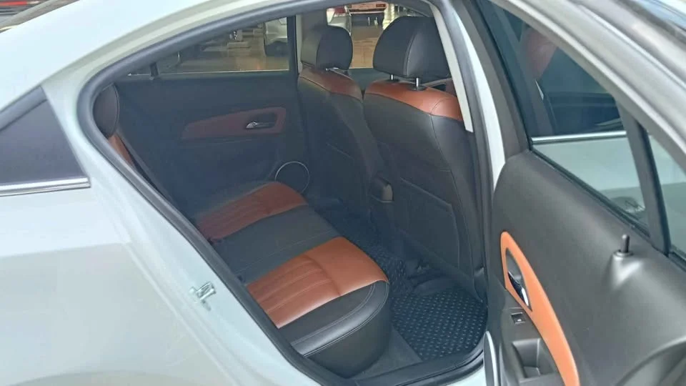 2015 Chevrolet Cruze I 2