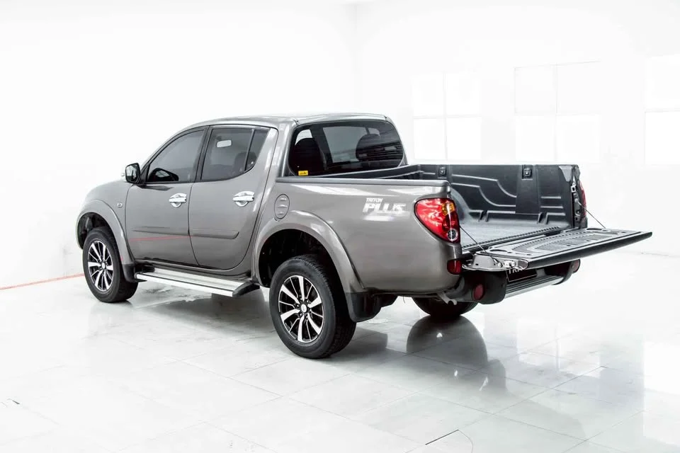 2013 Mitsubishi Triton IV 3