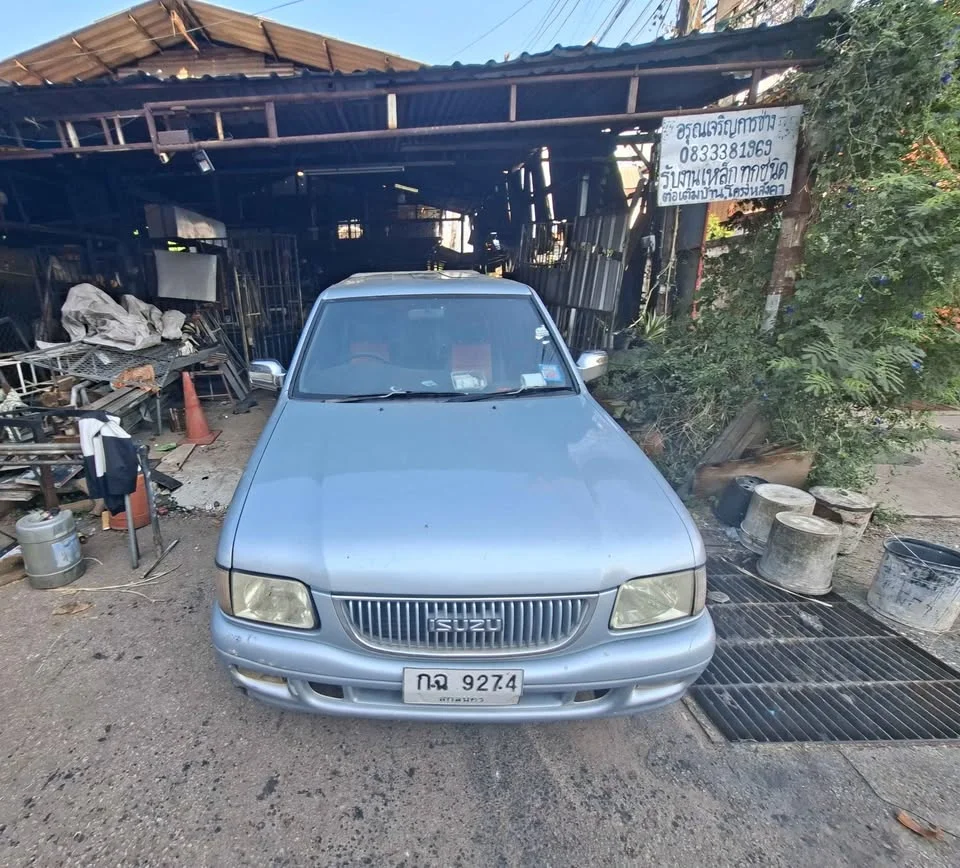 1997 Isuzu Faster Dragon Eyes III 2