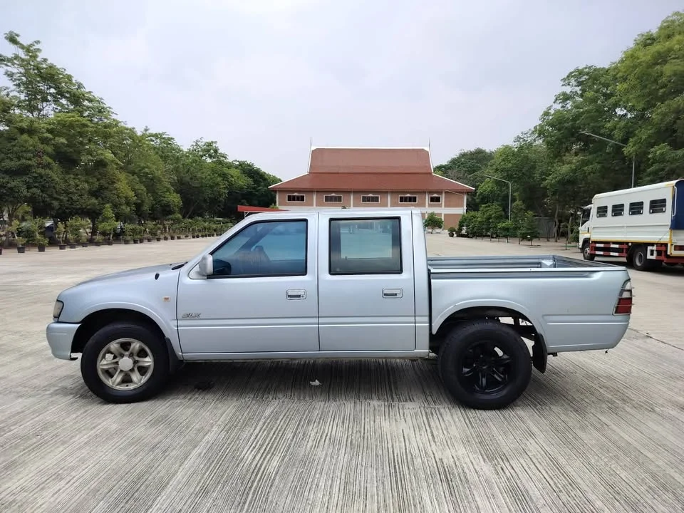 2002 Isuzu Faster Dragon Eyes III 2