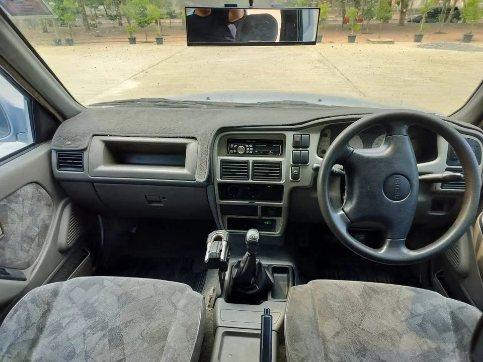 2002 Isuzu Faster Dragon Eyes III 3