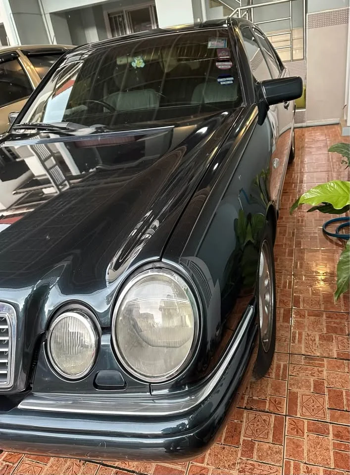 1997 Benz E-Class W210 3