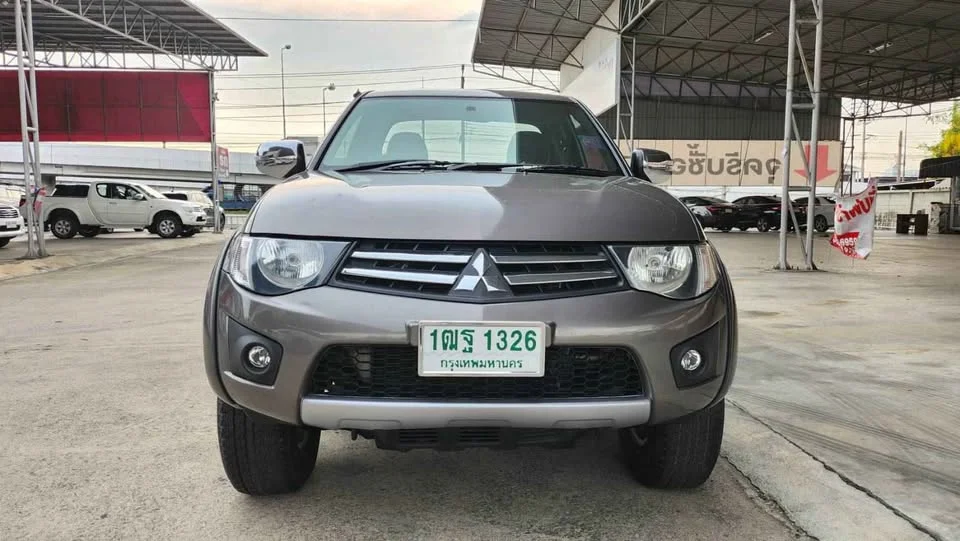 2014 Mitsubishi Triton IV 2