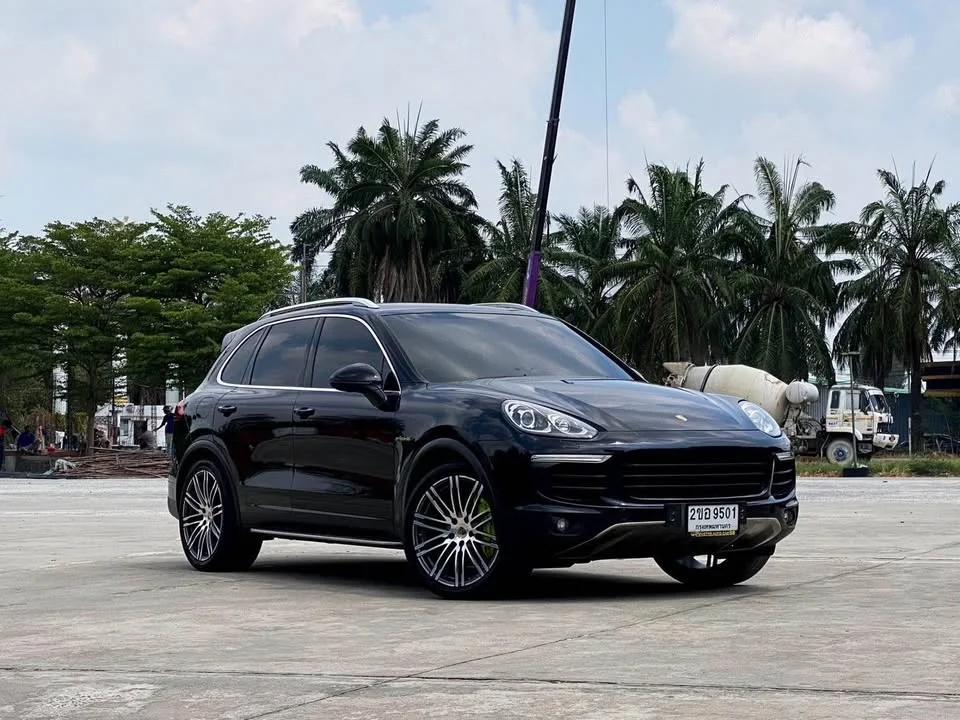 2015 Porsche Cayenne II 2