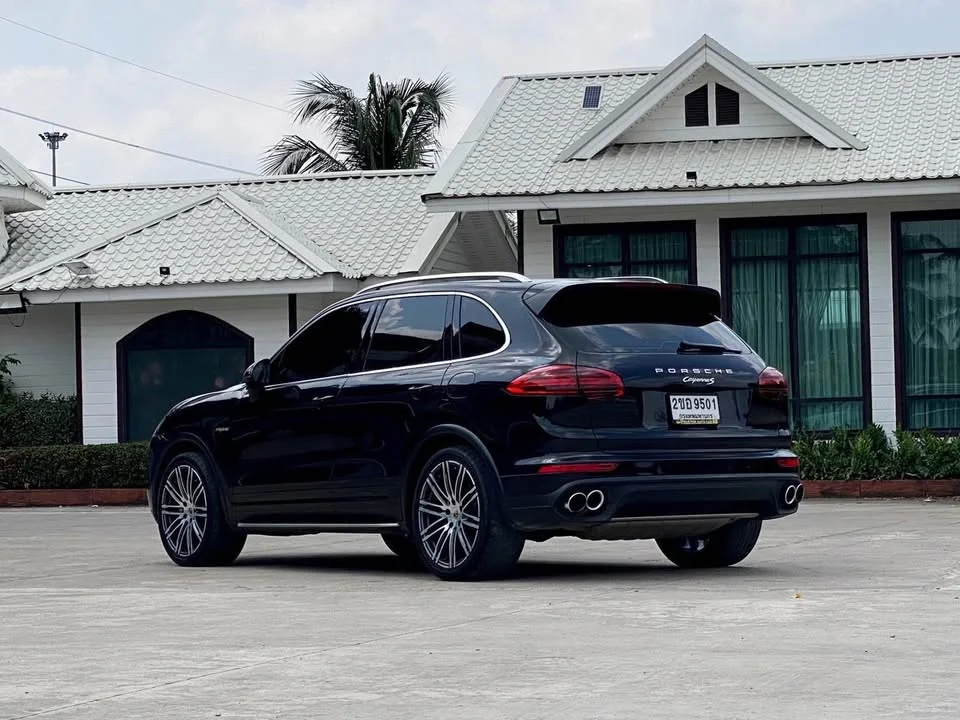 2015 Porsche Cayenne II 3