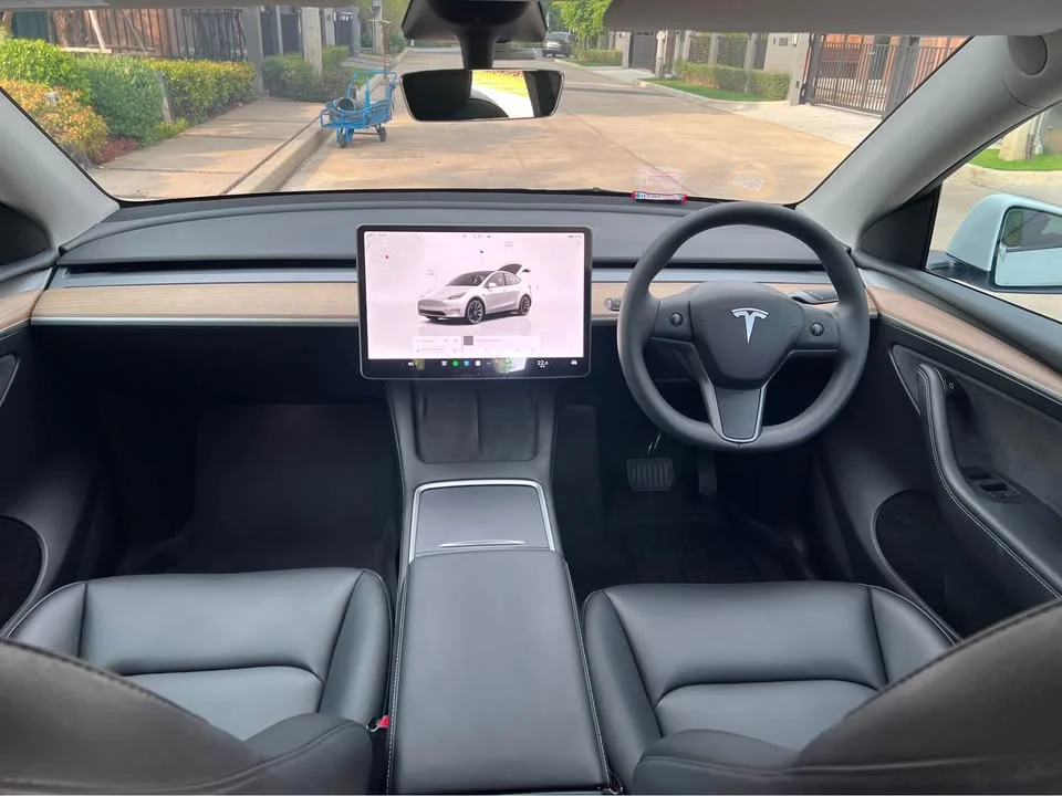 2023 Tesla Model Y 3