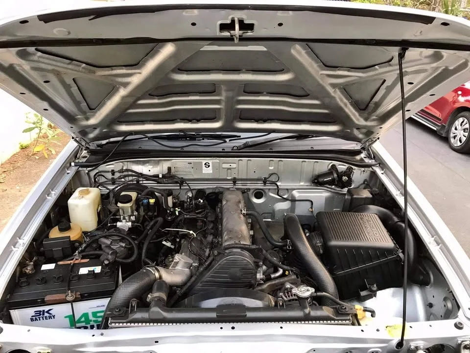 2001 Mazda 2500 Fighter V 3