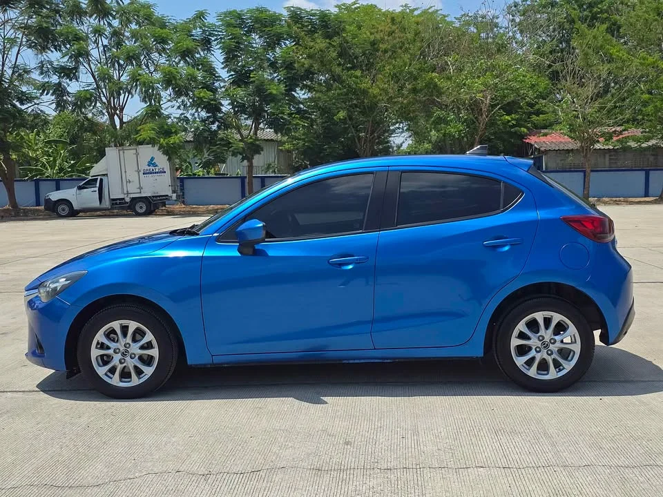 2015 Mazda 2 III 2