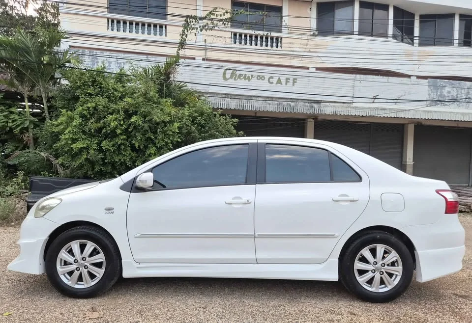 2010 Toyota Vios II 3