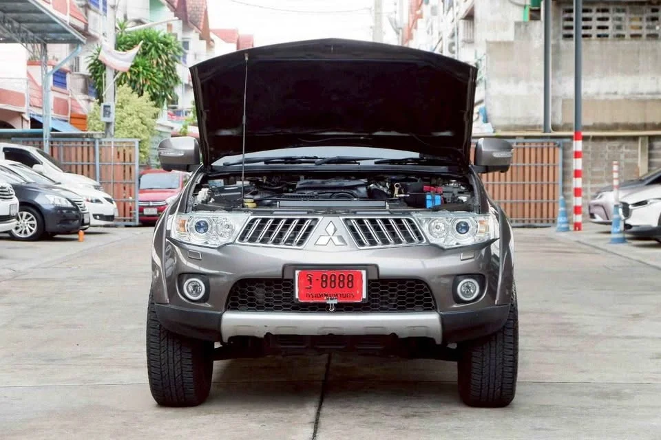 2011 Mitsubishi Pajero Sport II 3