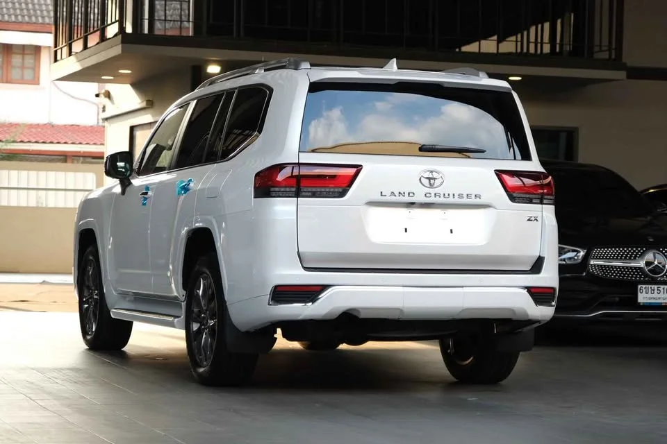 2026 Toyota Land Cruiser J300 2