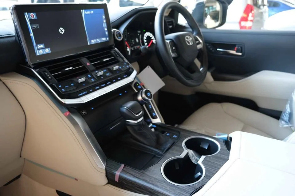 2026 Toyota Land Cruiser J300 3