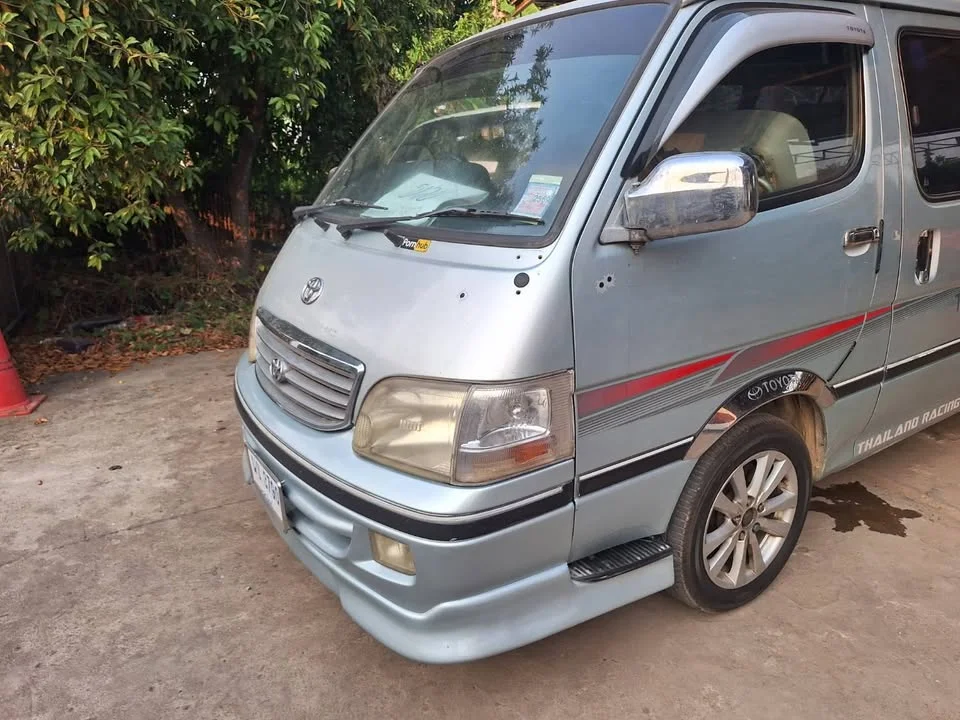 1999 Toyota Commuter IV (H100) 2