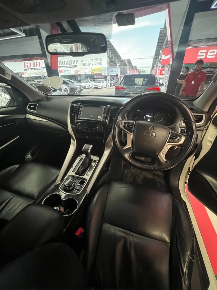 2017 Mitsubishi Pajero Sport III 2