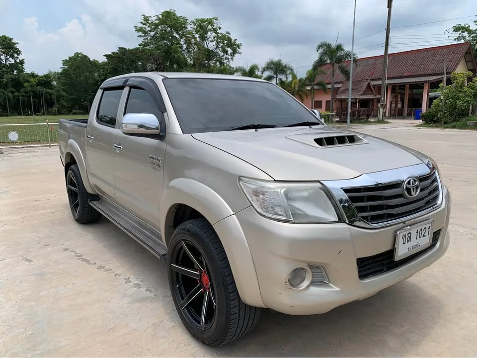 2012 Toyota Hilux VII 3