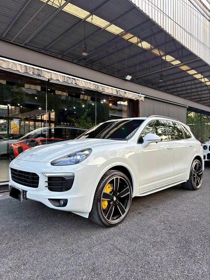 2015 Porsche Cayenne II 2