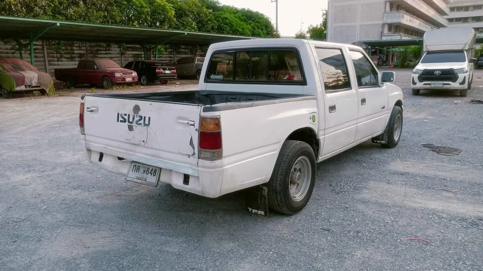 1994 Isuzu TFR III 3