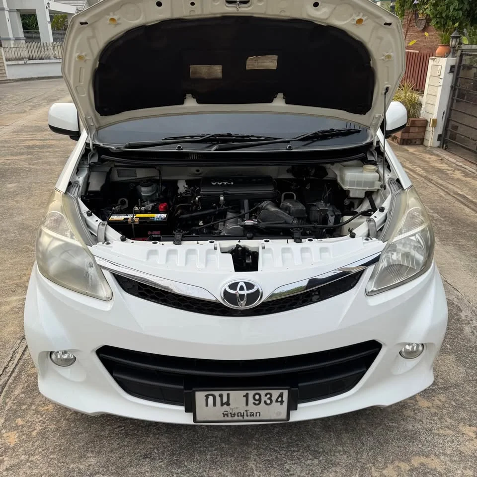 2012 Toyota Avanza II 2