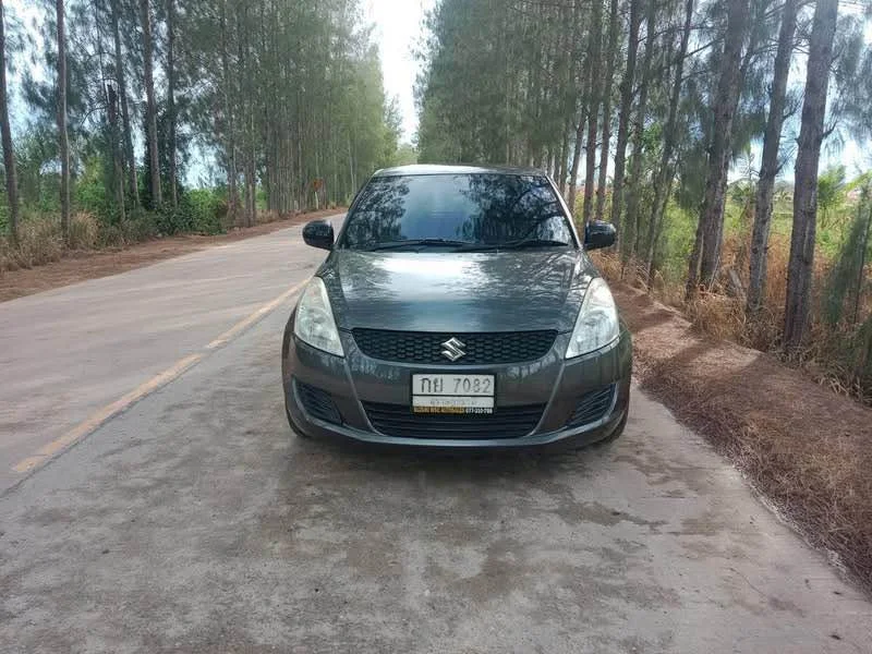 2013 Suzuki Swift II 2