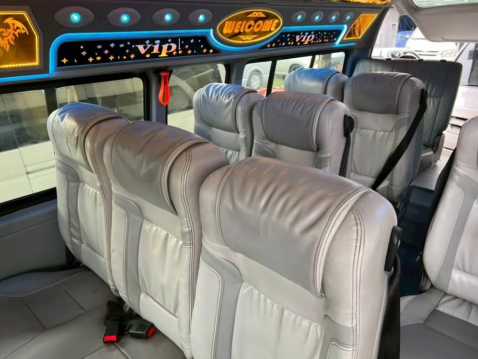 2011 Toyota Commuter V (H200) 2