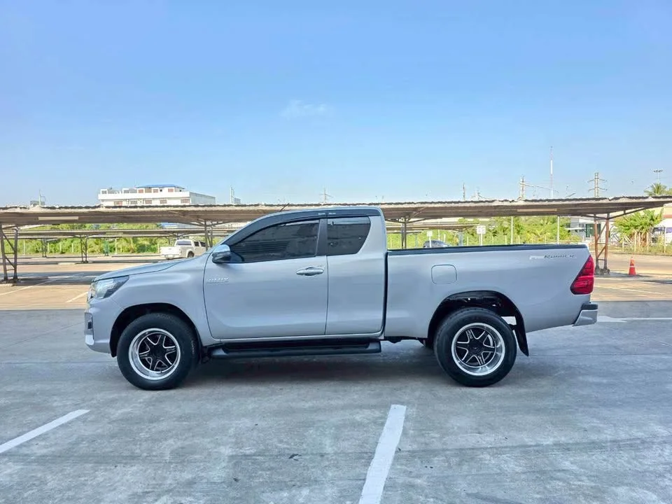2018 Toyota Hilux VIII 3