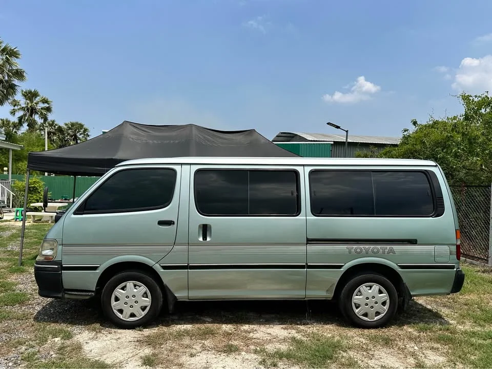 Toyota Commuter IV (H100) 2