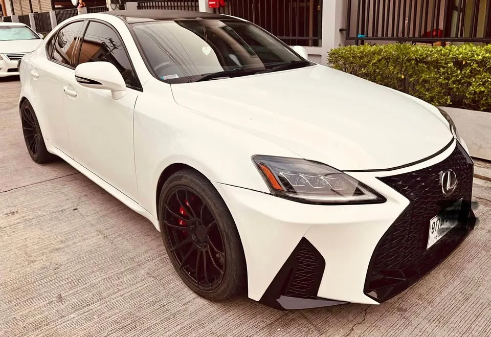 2011 Lexus IS II 2
