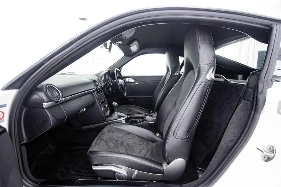 2017 Porsche Boxster and Cayman II 2