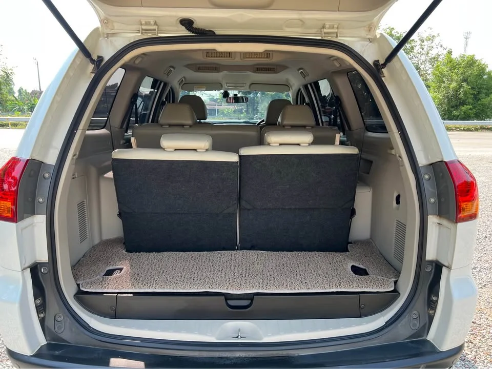 2012 Mitsubishi Pajero Sport II 2