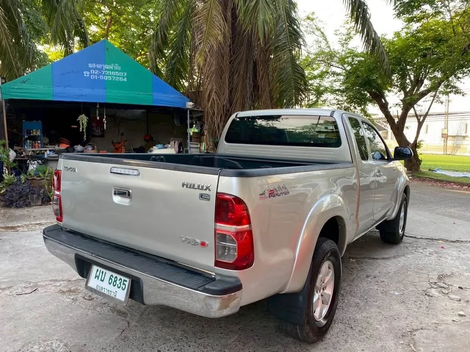 2014 Toyota Hilux VII 2