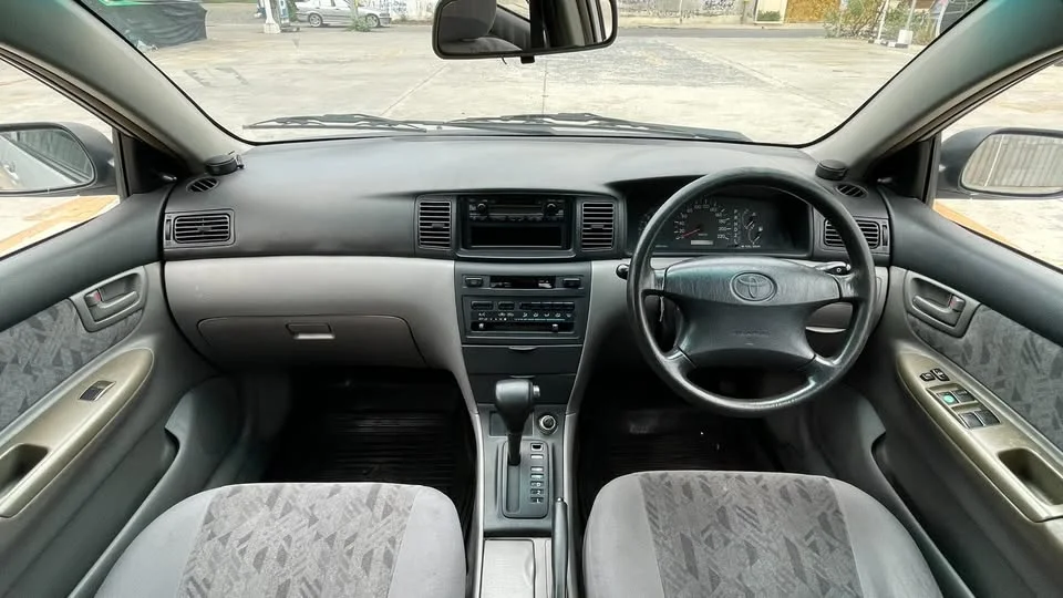 2002 Toyota Corolla Altis IX (E120) 3