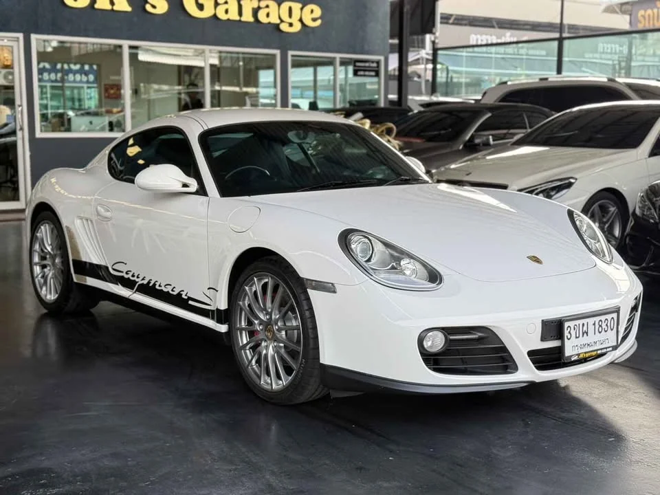 2010 Porsche Boxster and Cayman II 3