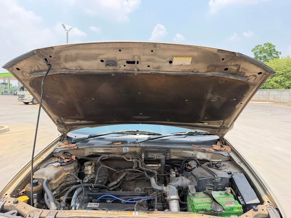 2004 Ford Escape I 3