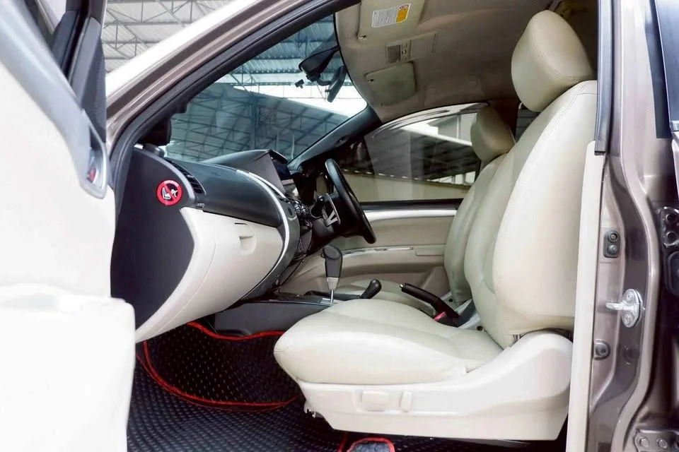 2011 Mitsubishi Pajero Sport II 3