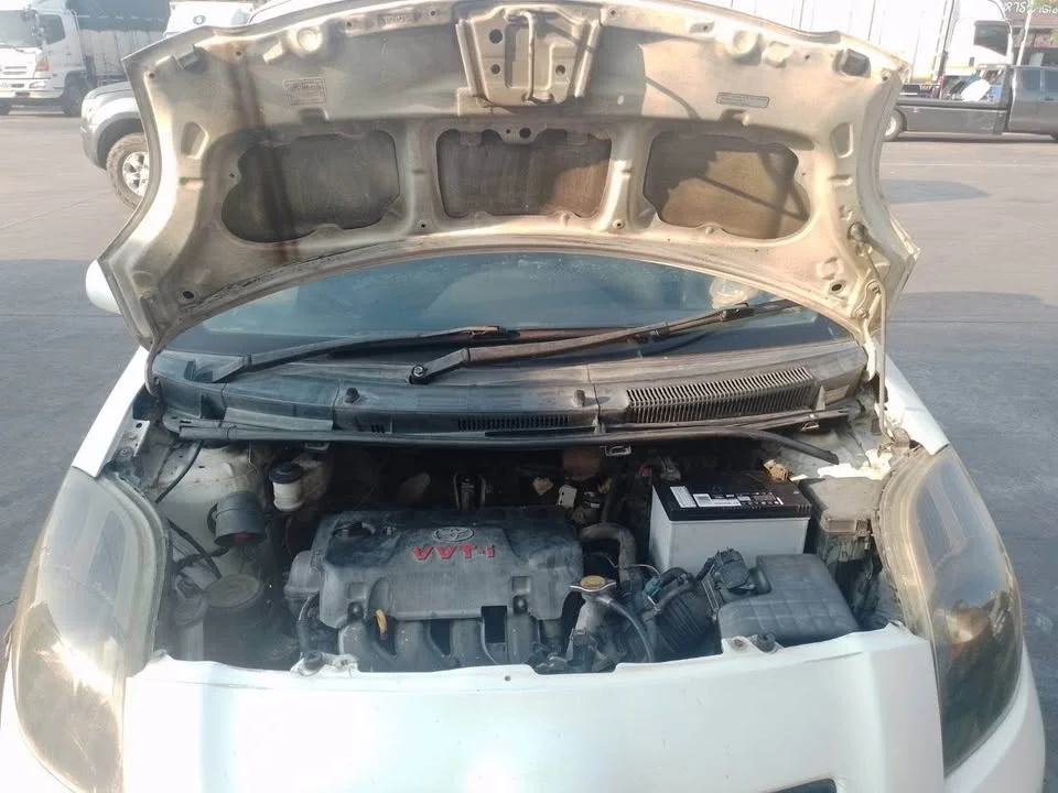2007 Toyota Yaris II 2