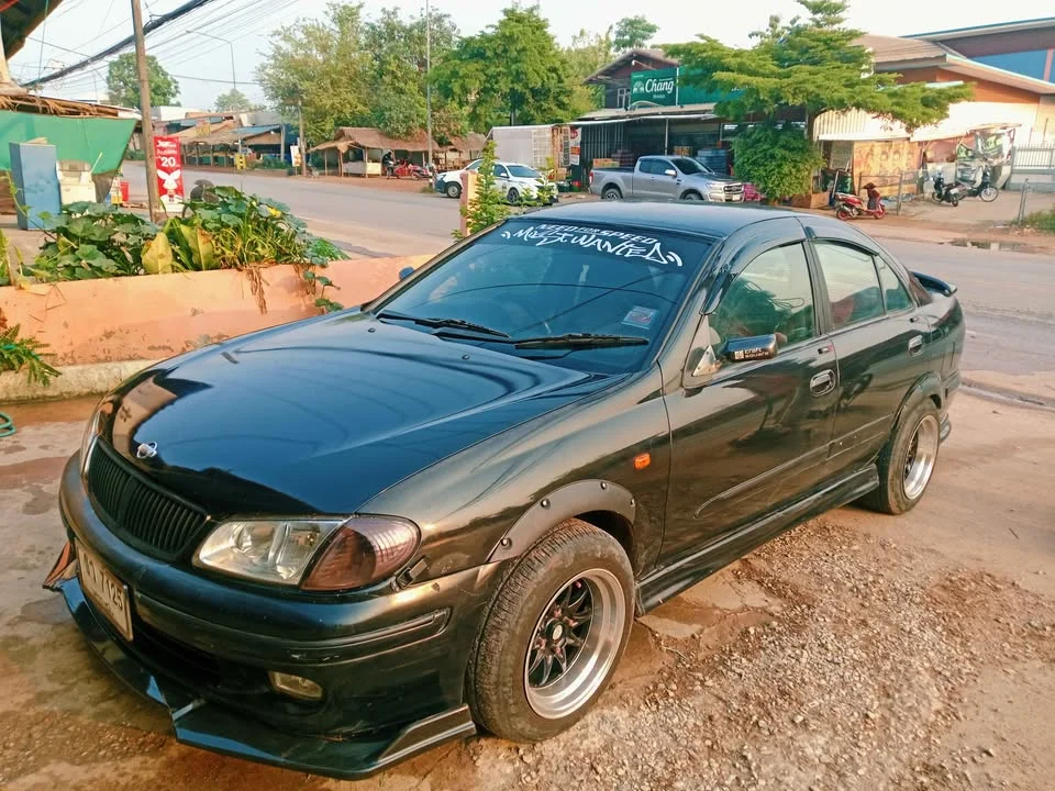 2002 Nissan Sunny N16 3