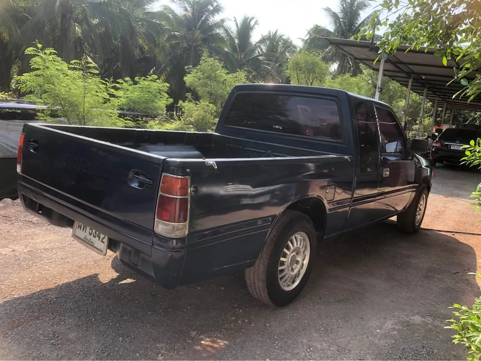 1994 Isuzu TFR III 3