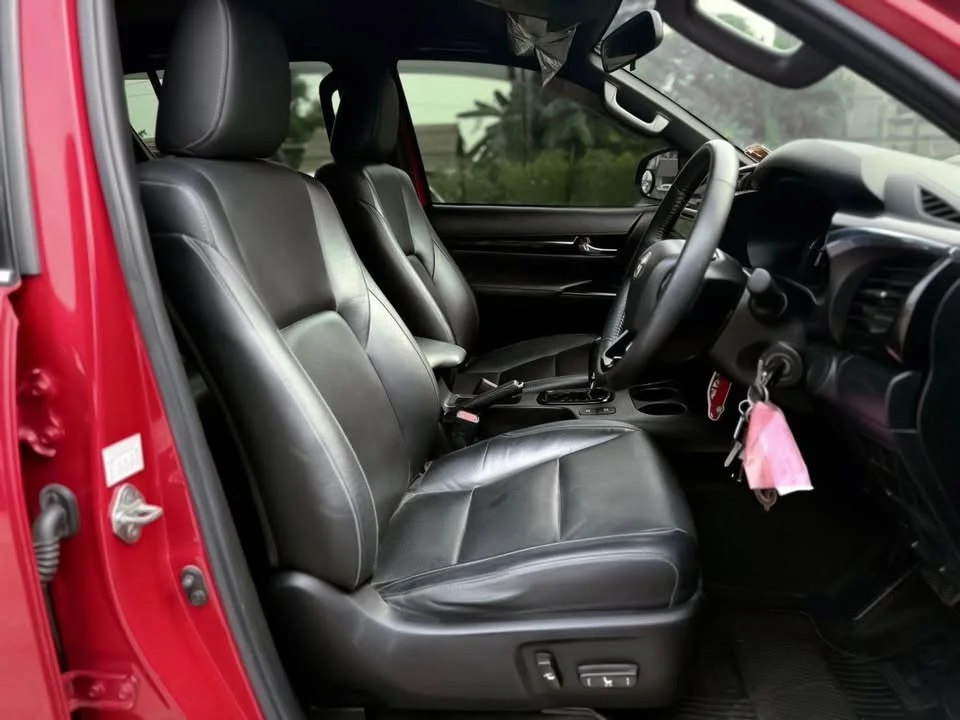 2019 Toyota Hilux VIII 2