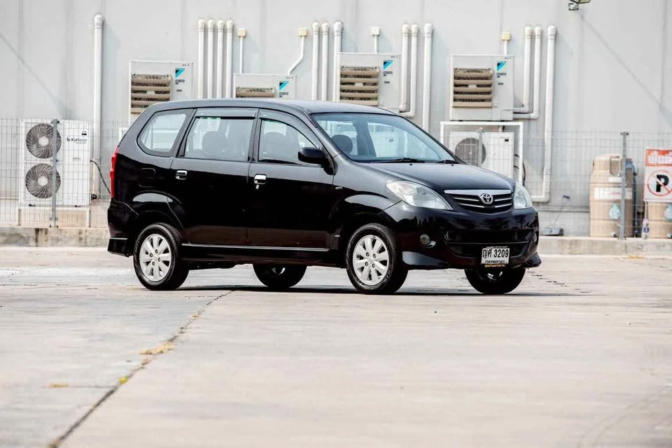 2011 Toyota Avanza I 3