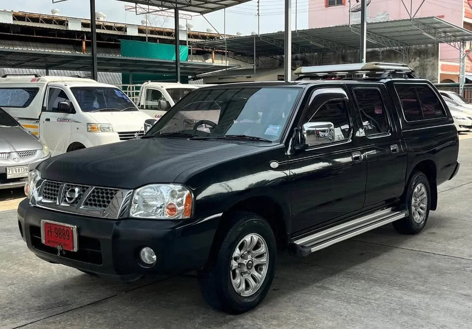 2003 Nissan Frontier I 3